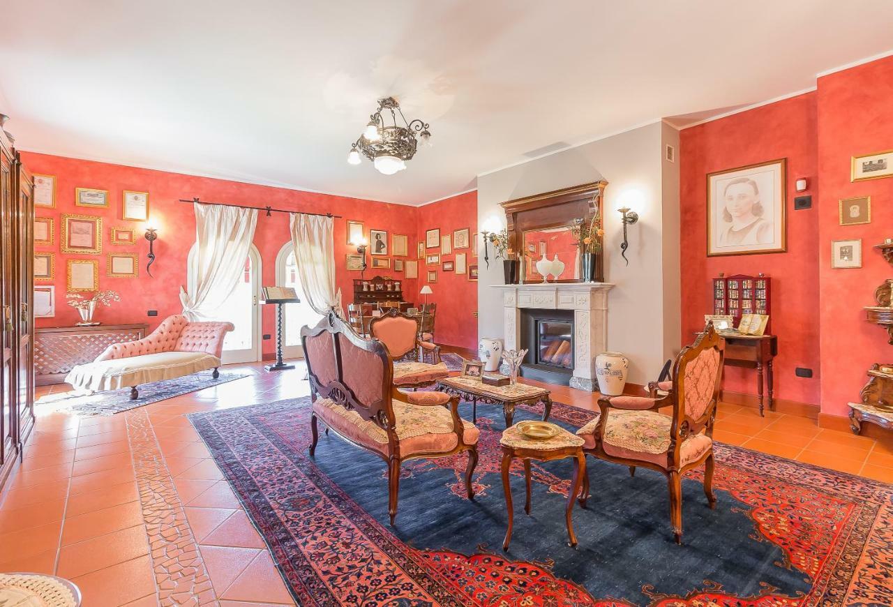 Tenuta Pian D'Attesio - Agriturismo Castelletto Soprano Eksteriør bilde