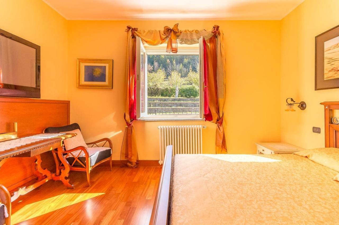 Tenuta Pian D'Attesio - Agriturismo Castelletto Soprano Eksteriør bilde