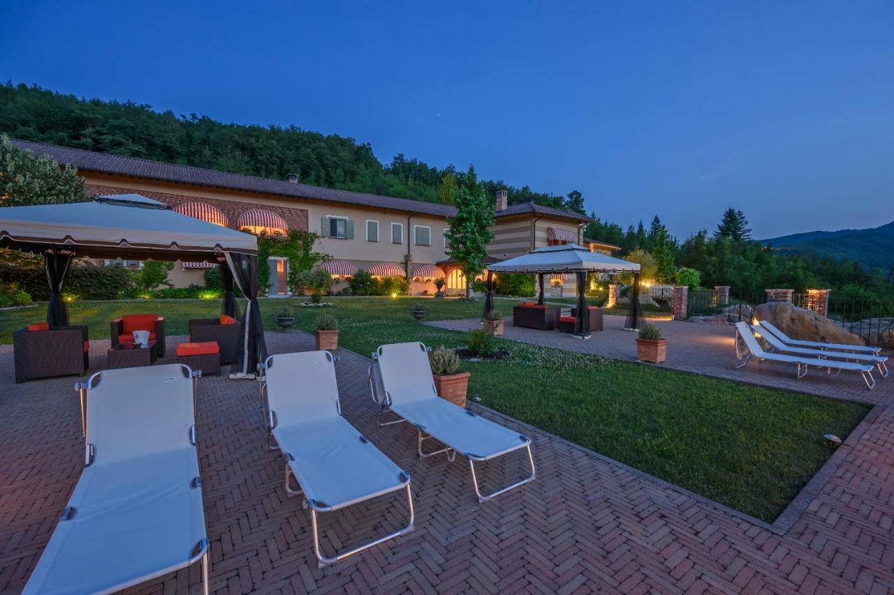 Tenuta Pian D'Attesio - Agriturismo Castelletto Soprano Eksteriør bilde
